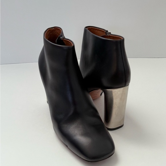 Celine Paris leather bootie size 8.5 - Picture 5 of 15